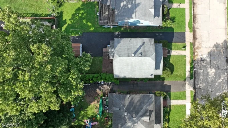856 Ester Ave Teaneck, NJ 07666