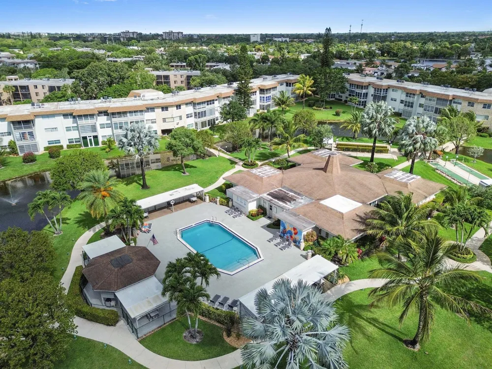 3506 NW 49th Avenue #603 Lauderdale Lakes, FL 33319