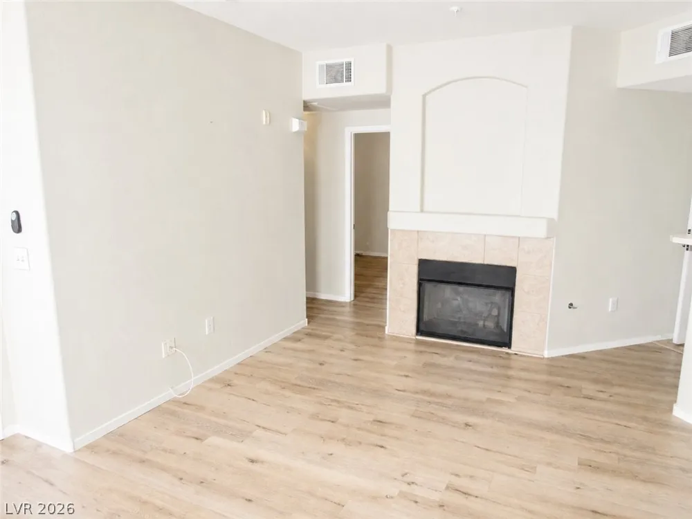 7115 S Durango Drive #304 Las Vegas, NV 89113