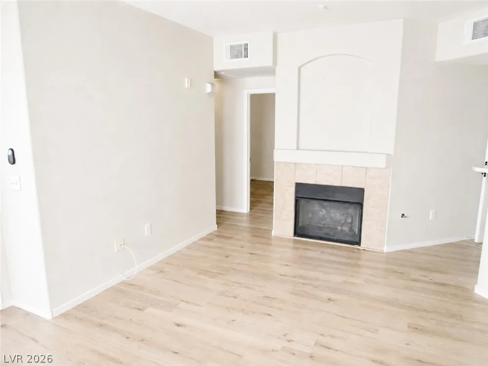 7115 S Durango Drive #304 Las Vegas, NV 89113