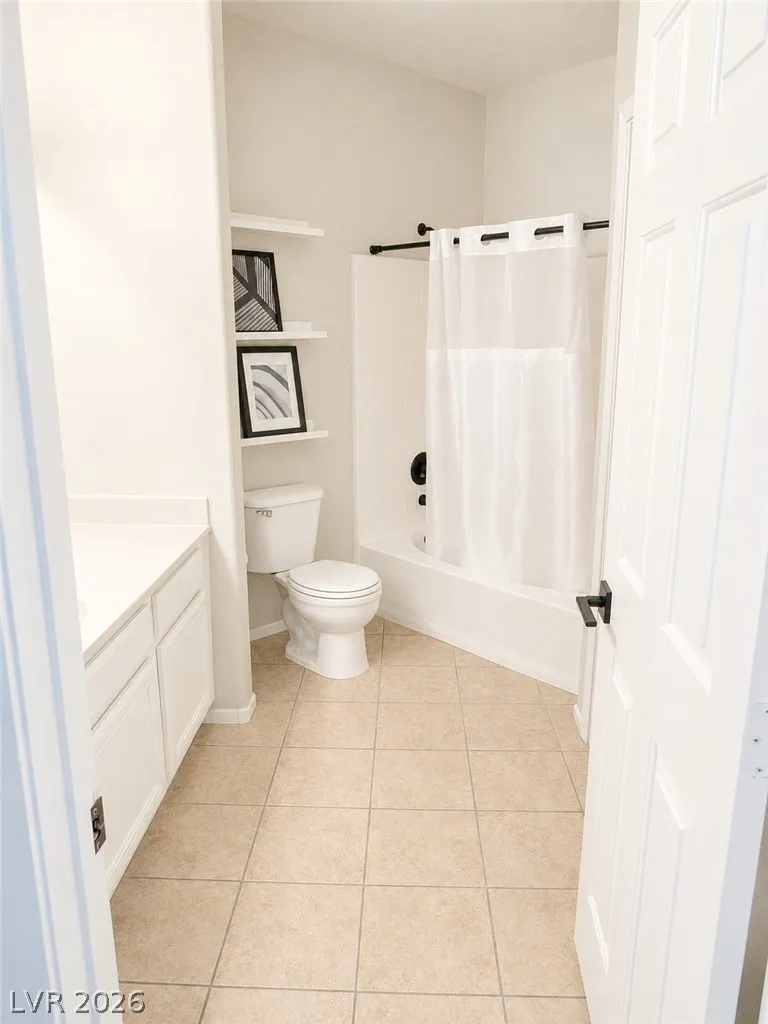 7115 S Durango Drive #304 Las Vegas, NV 89113