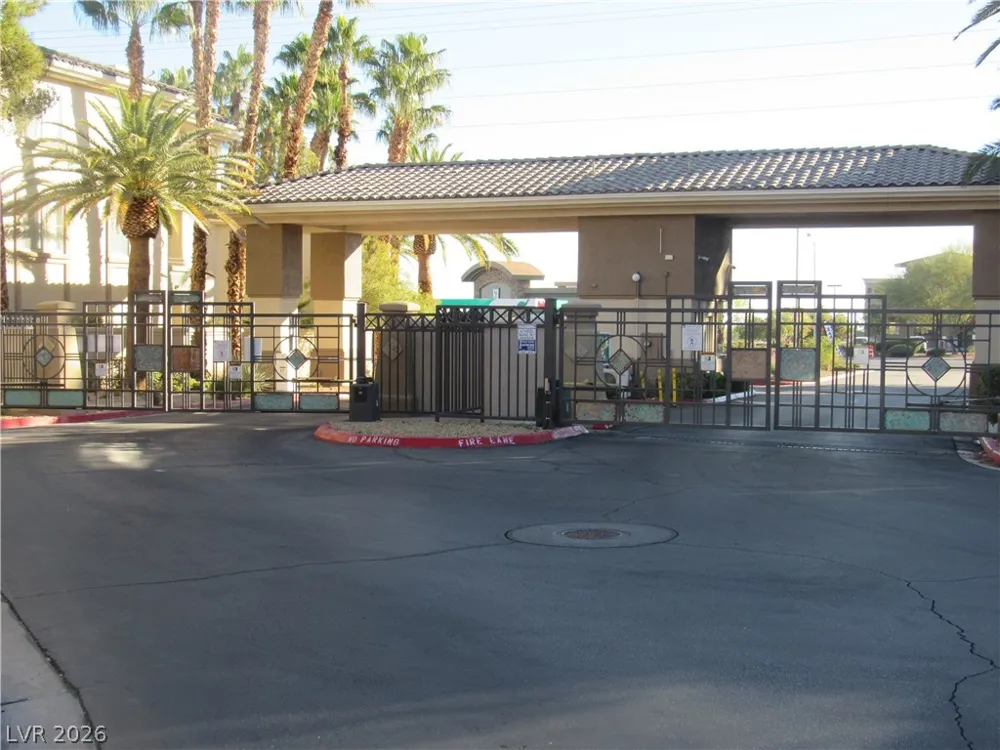 7115 S Durango Drive #304 Las Vegas, NV 89113