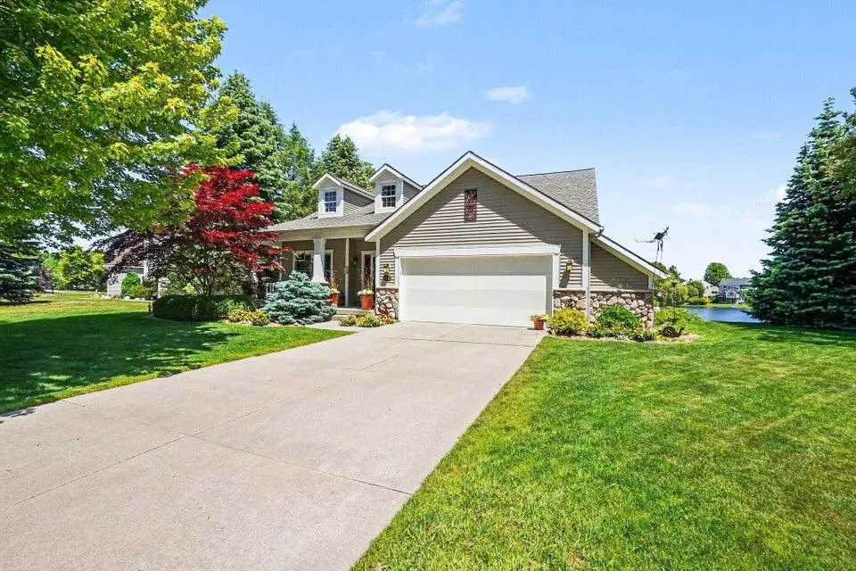 6852 Westshire Drive Norton Shores City, MI 49444