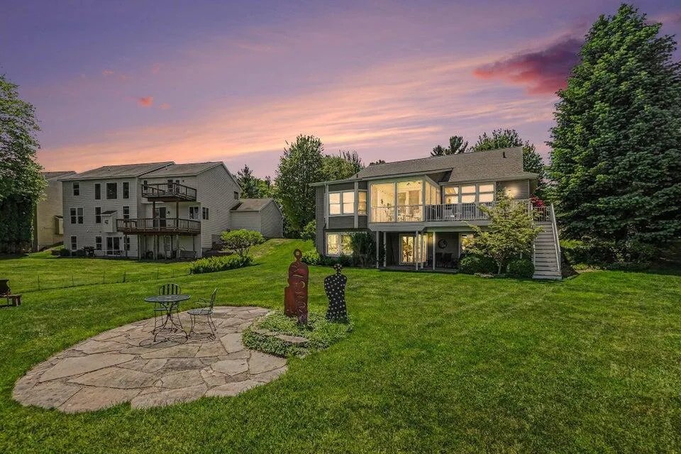 6852 Westshire Drive Norton Shores City, MI 49444