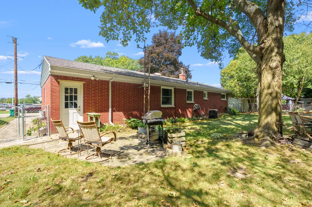 8027 Waylee Street Portage City, MI 49002