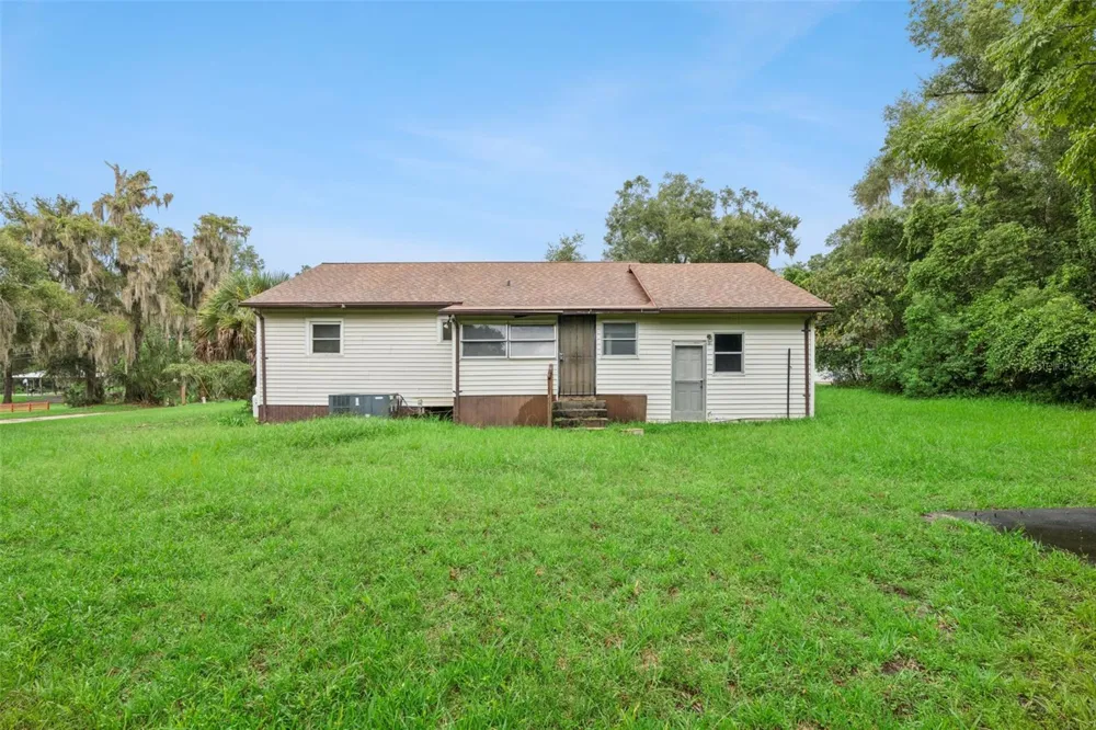 381 W OHIO AVENUE Lake Helen, FL 32744