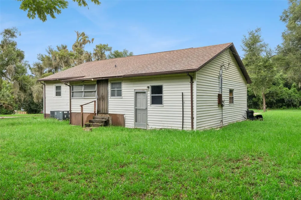 381 W OHIO AVENUE Lake Helen, FL 32744
