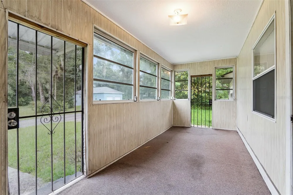 381 W OHIO AVENUE Lake Helen, FL 32744