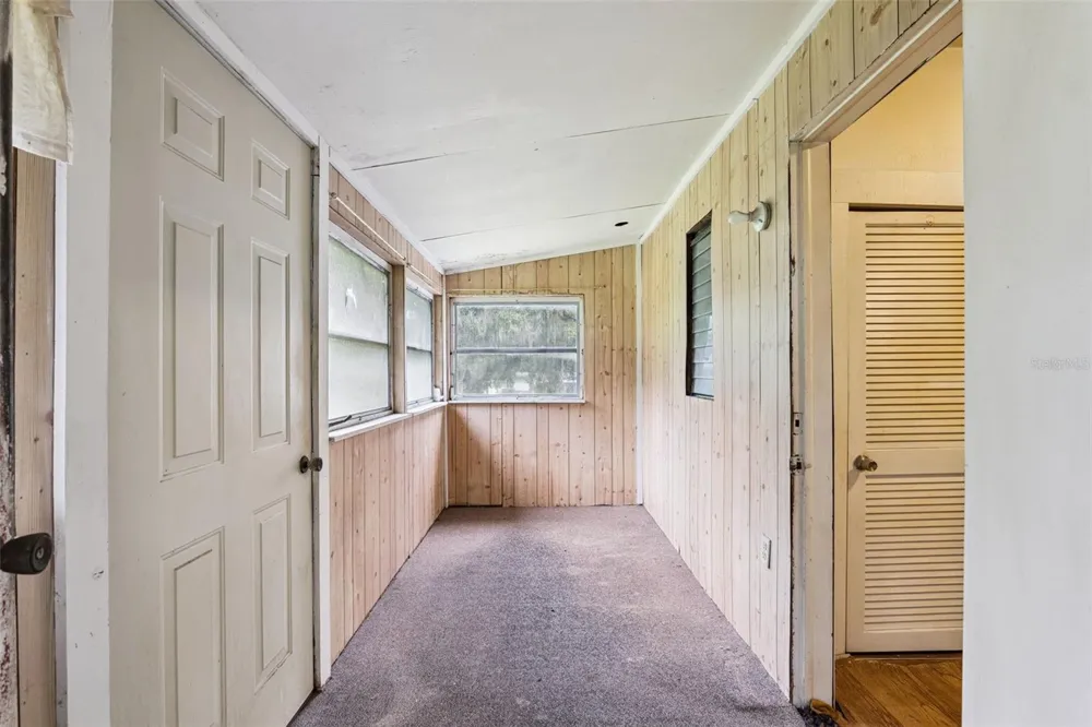 381 W OHIO AVENUE Lake Helen, FL 32744