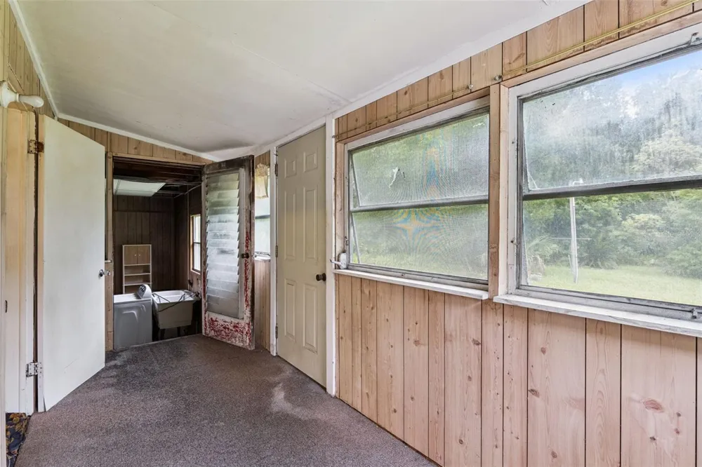381 W OHIO AVENUE Lake Helen, FL 32744