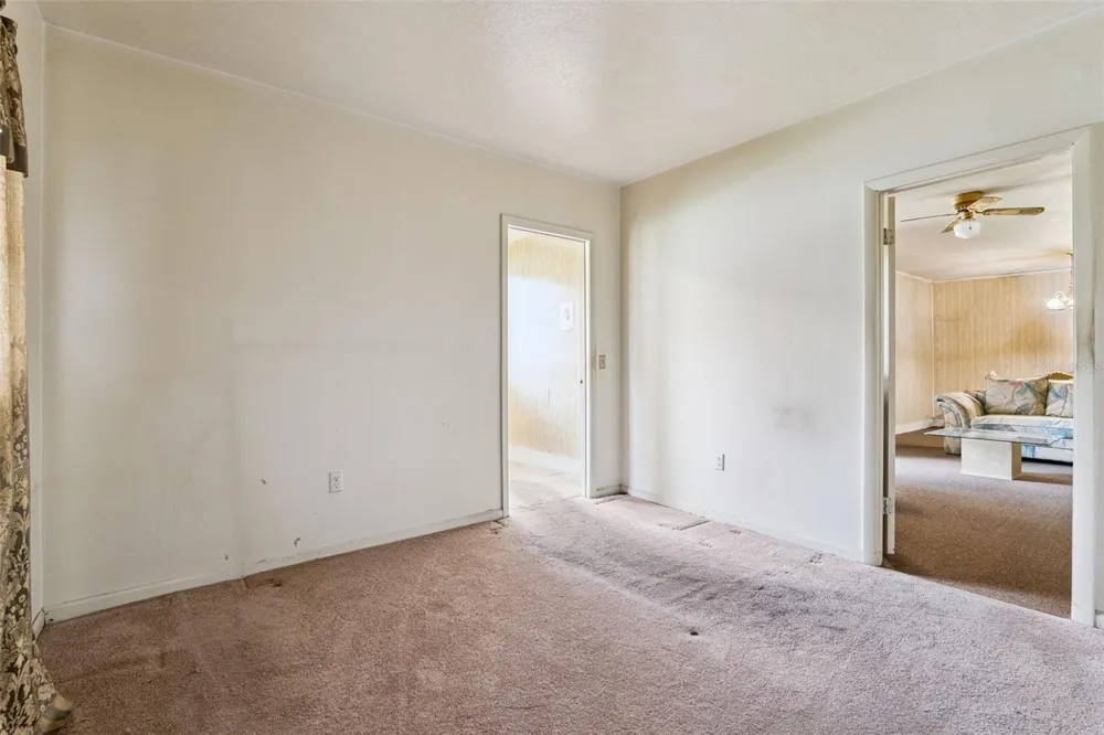 381 W OHIO AVENUE Lake Helen, FL 32744