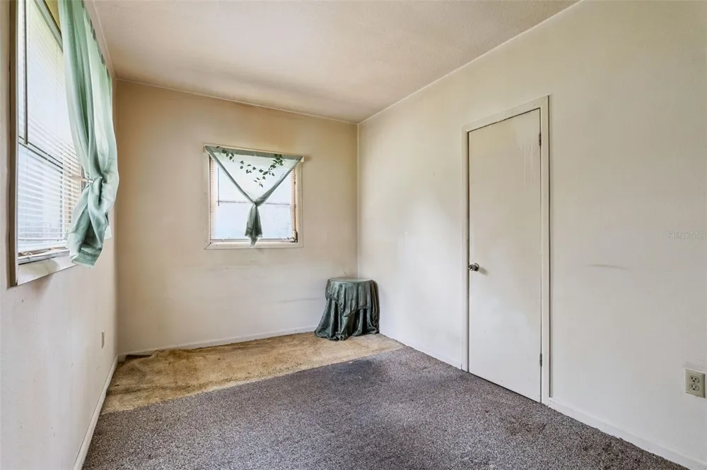 381 W OHIO AVENUE Lake Helen, FL 32744