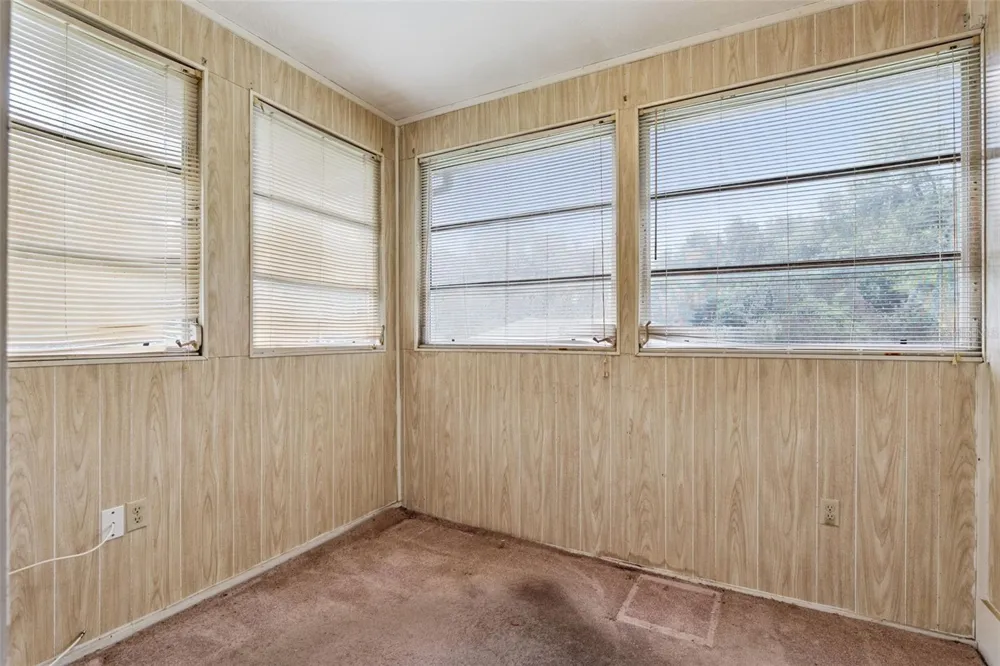 381 W OHIO AVENUE Lake Helen, FL 32744