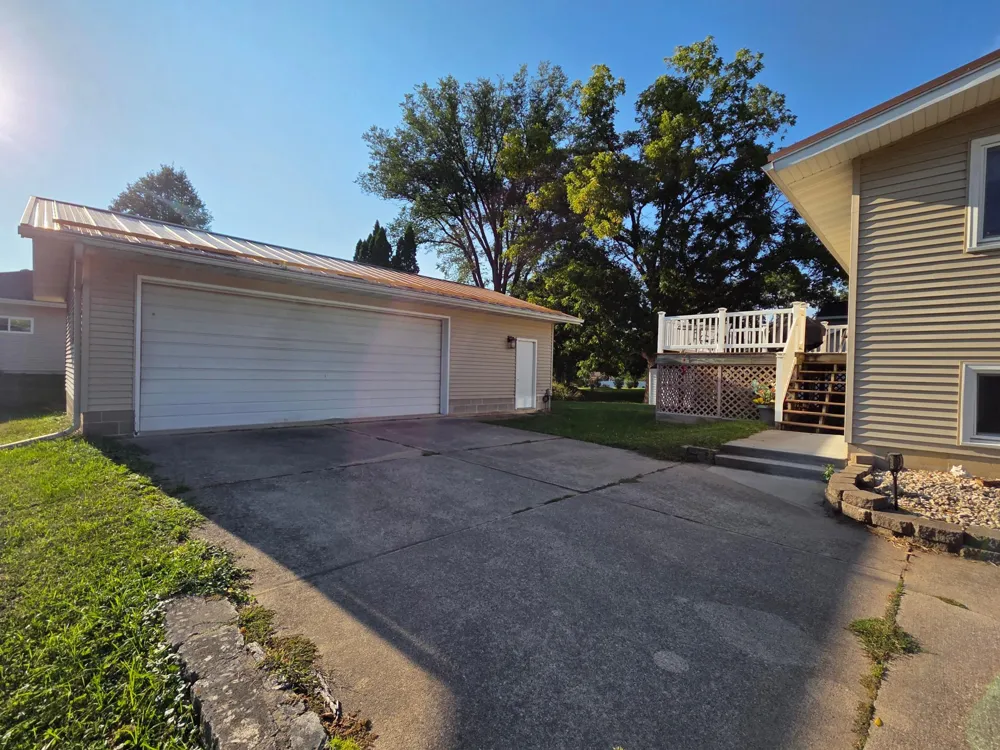 215 Green Street Rushford, MN 55971