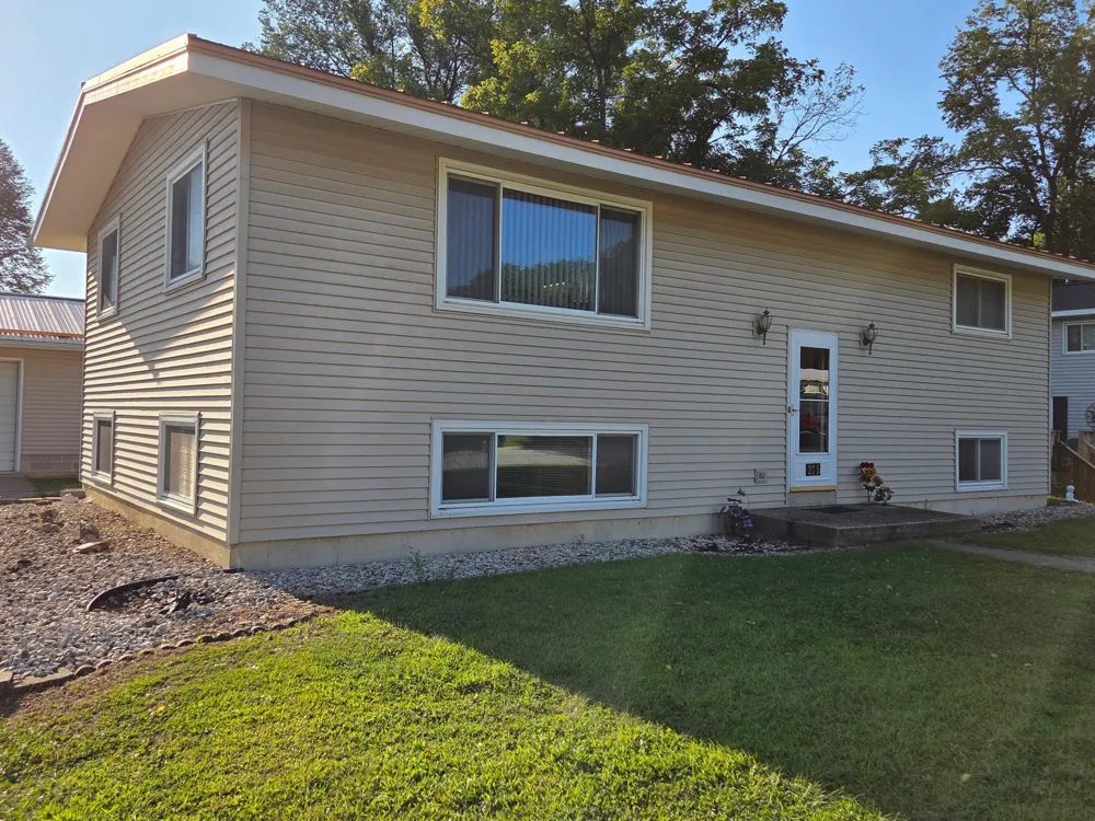 215 Green Street Rushford, MN 55971