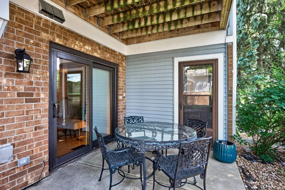 6976 Langford Court Edina, MN 55436