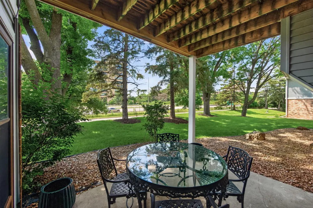 6976 Langford Court Edina, MN 55436