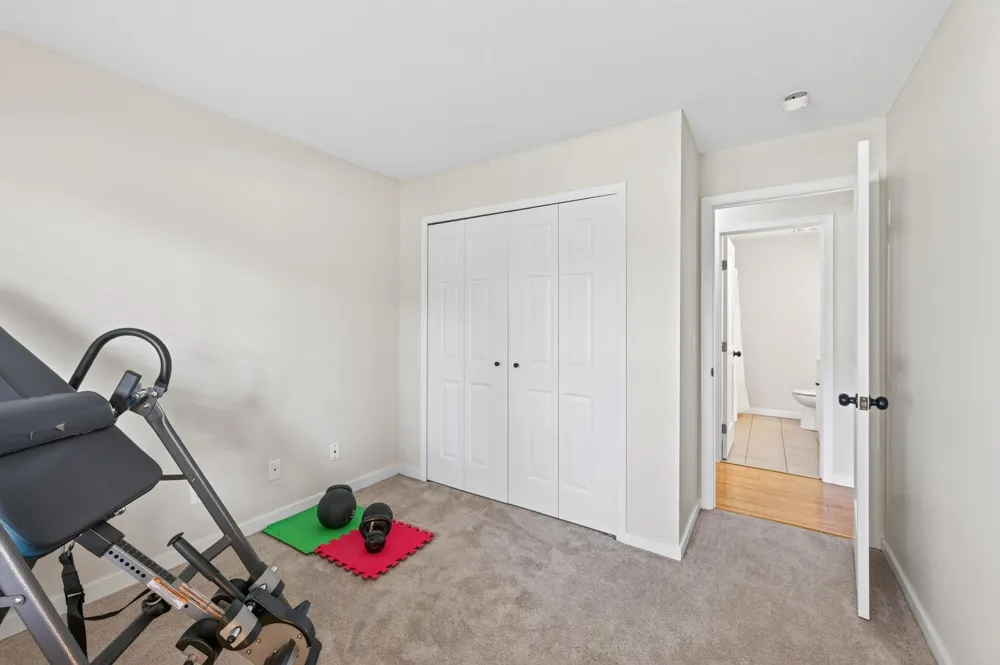 6976 Langford Court Edina, MN 55436