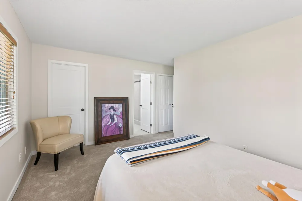 6976 Langford Court Edina, MN 55436