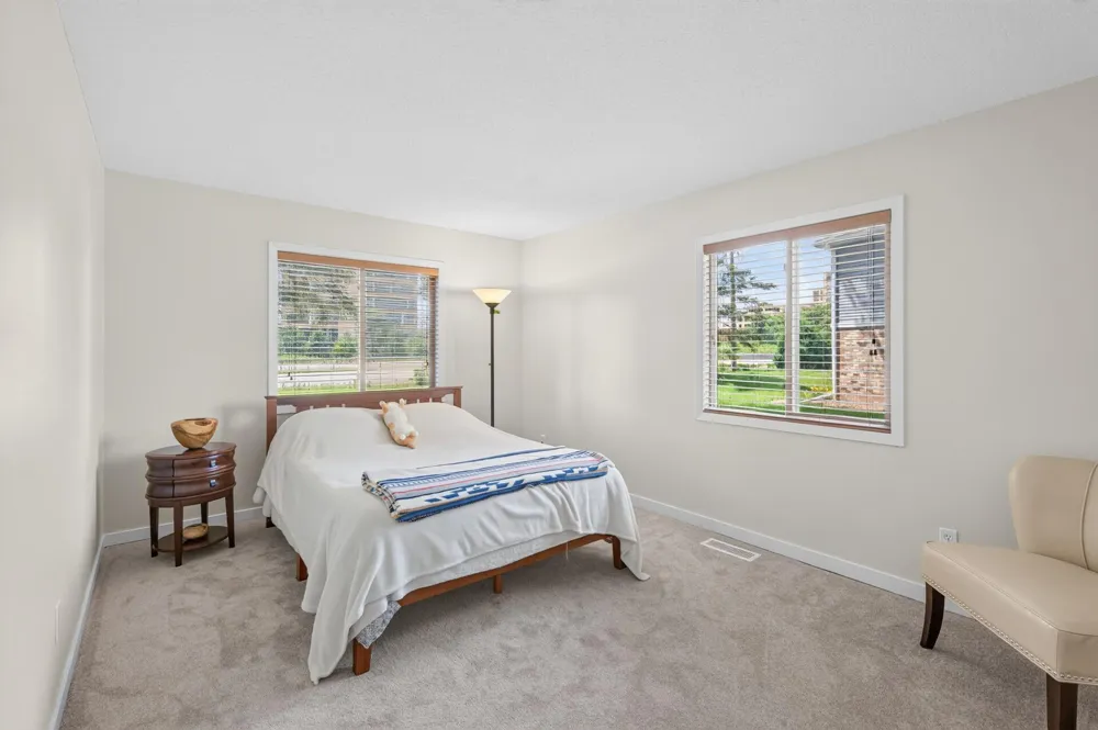 6976 Langford Court Edina, MN 55436