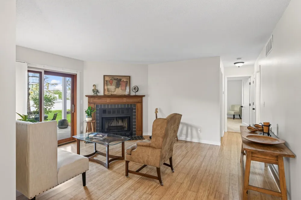 6976 Langford Court Edina, MN 55436