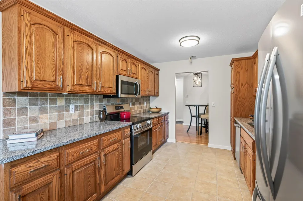 6976 Langford Court Edina, MN 55436