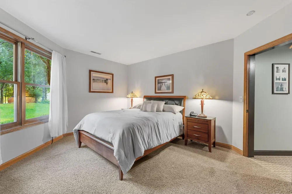 4570 Neal Avenue Stillwater, MN 55082