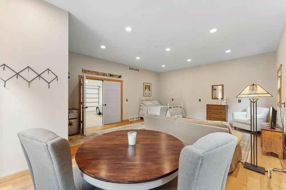 4570 Neal Avenue Stillwater, MN 55082