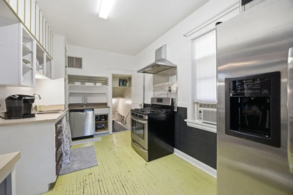 1825 Minnehaha Avenue W Saint Paul, MN 55104
