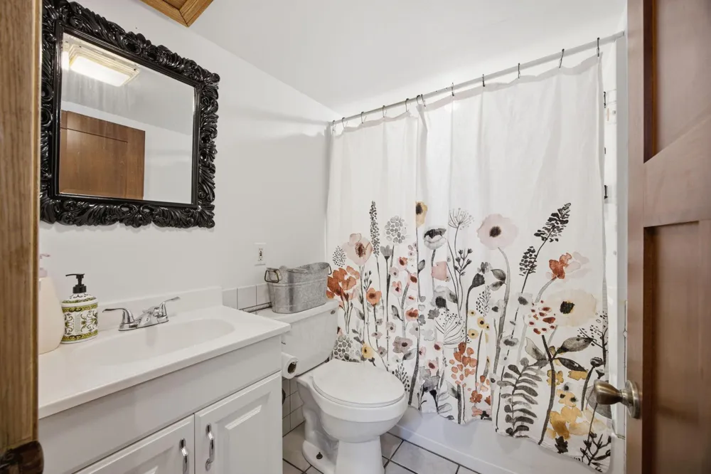 1825 Minnehaha Avenue W Saint Paul, MN 55104