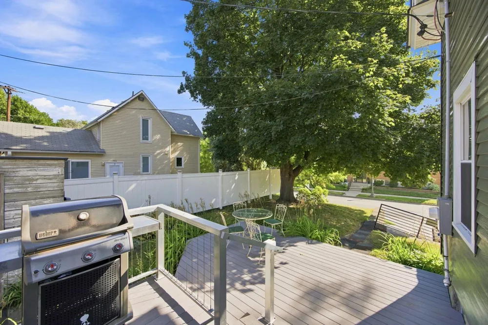 1825 Minnehaha Avenue W Saint Paul, MN 55104