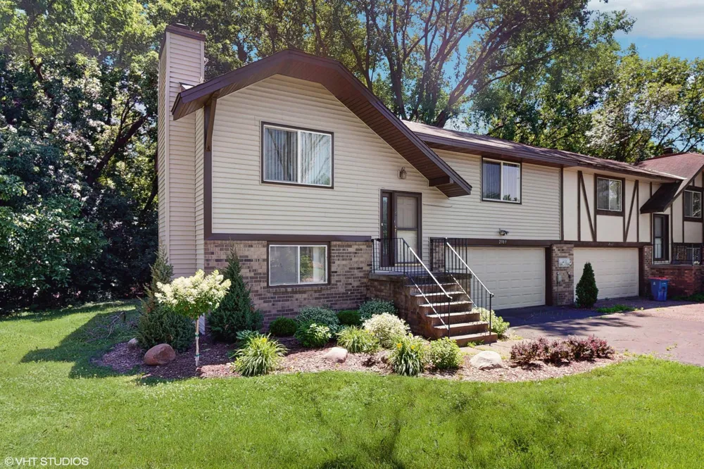 2509 Cedar Hills Drive Minnetonka, MN 55305