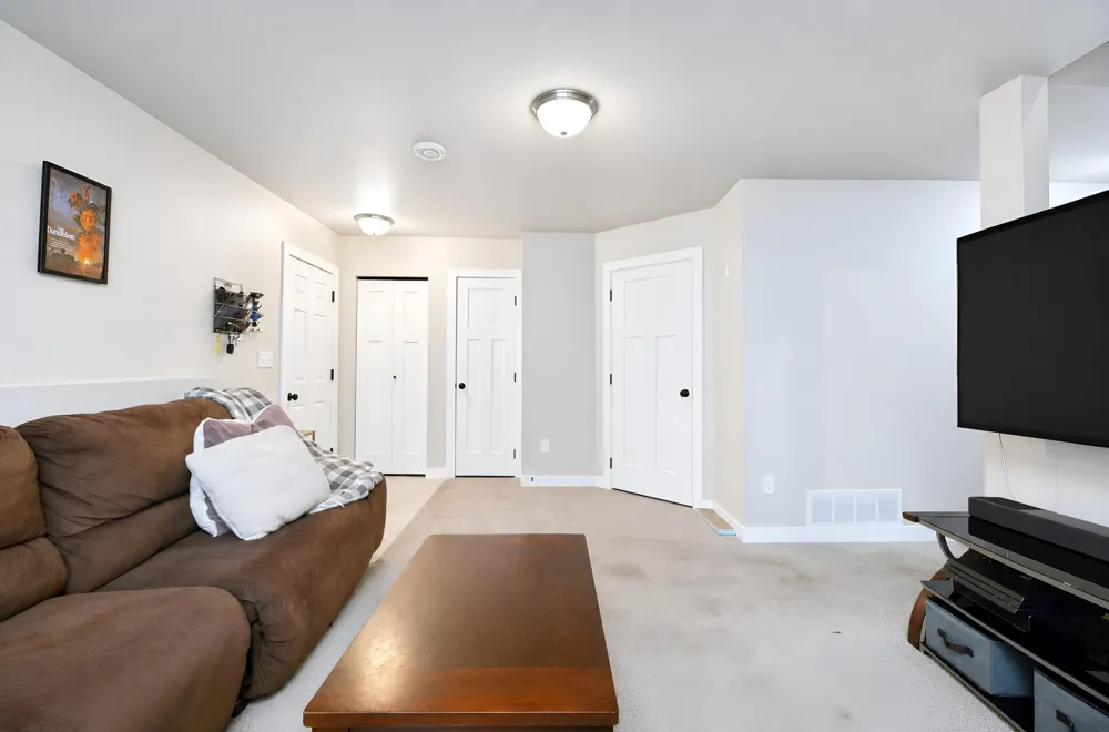 2754 10th Street W West Fargo, ND 58078