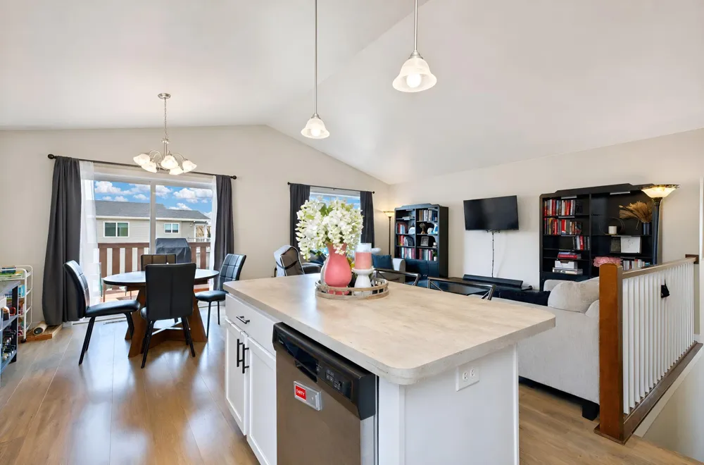2754 10th Street W West Fargo, ND 58078