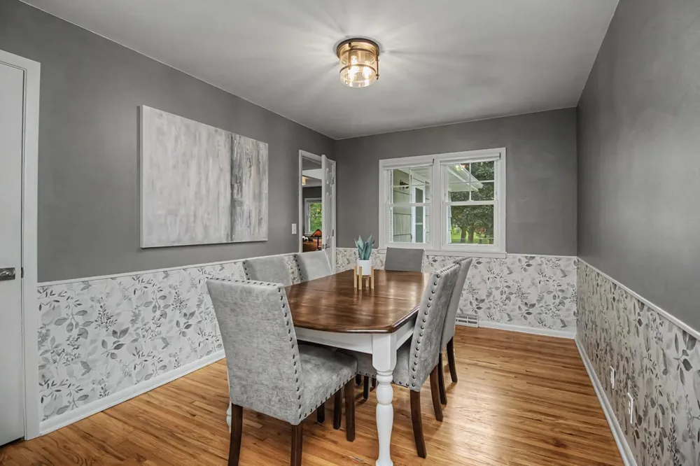 1424 Rhode Island Avenue Golden Valley, MN 55427