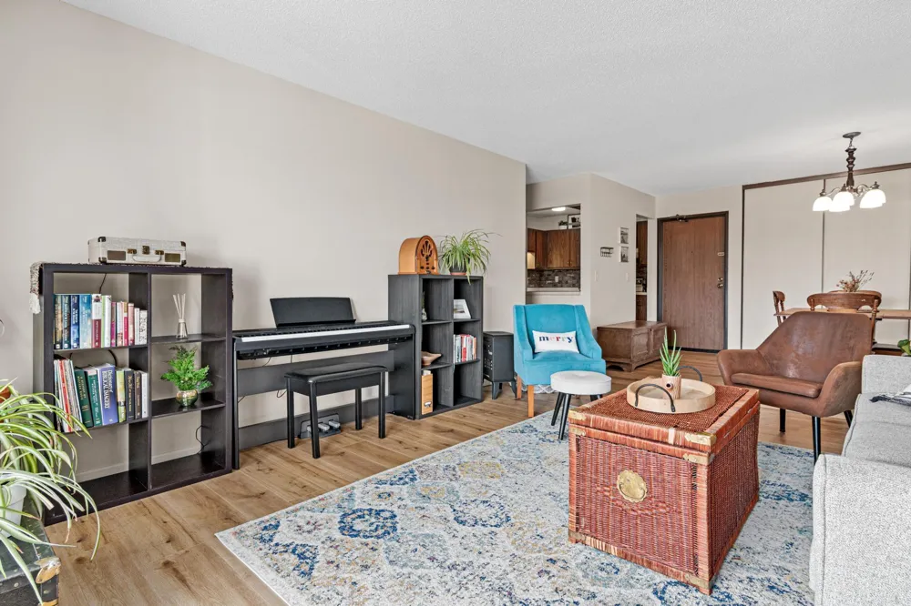 1871 Silver Bell Road #309 Eagan, MN 55122