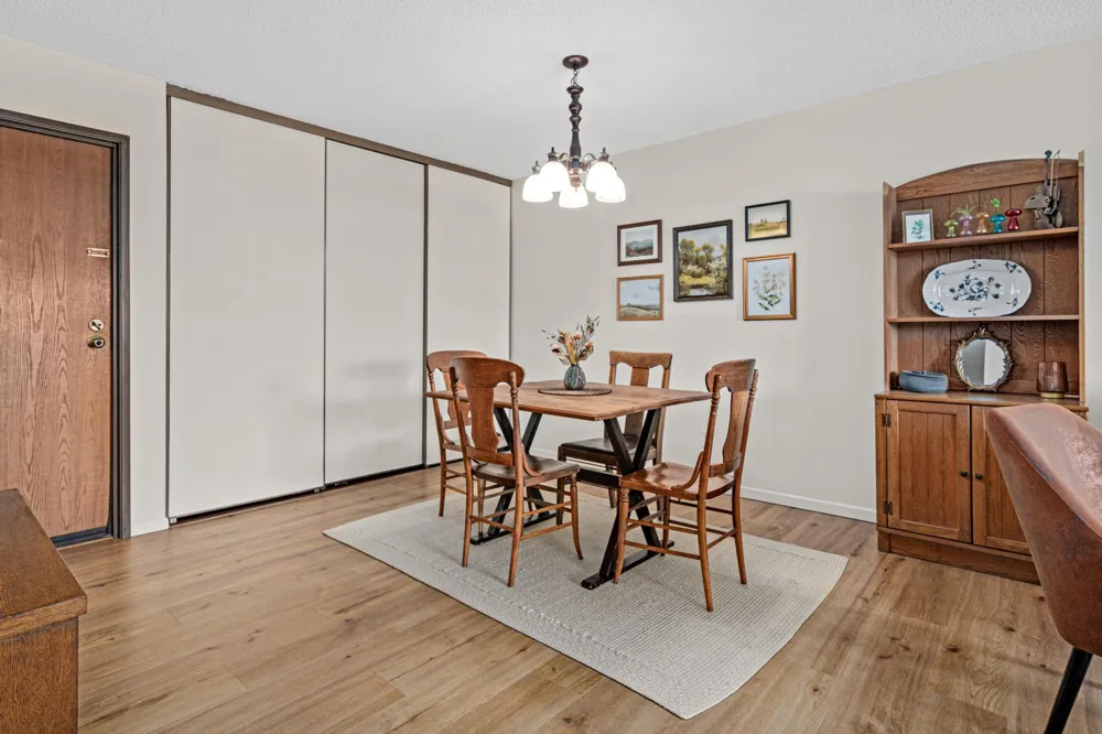 1871 Silver Bell Road #309 Eagan, MN 55122