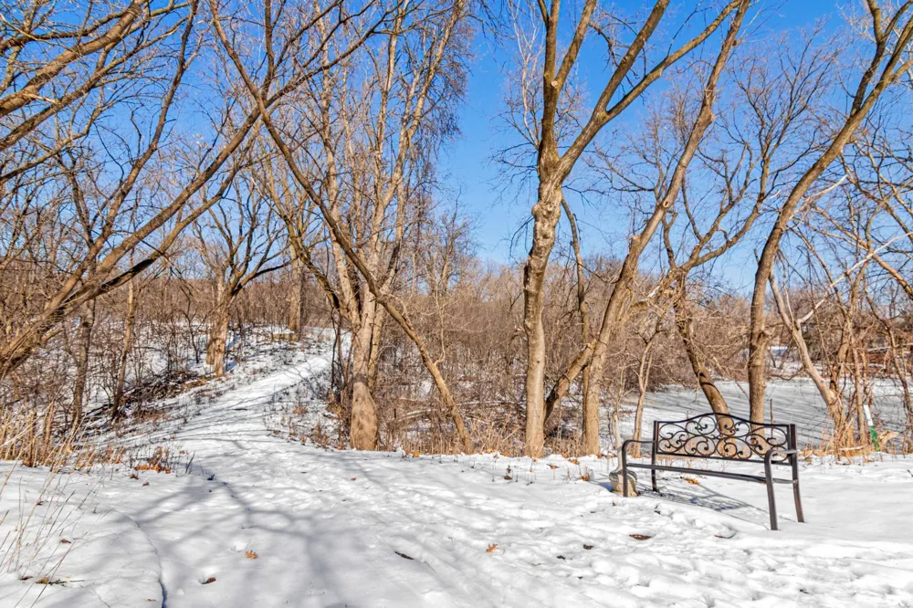 1871 Silver Bell Road #309 Eagan, MN 55122
