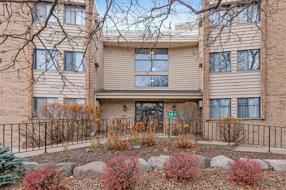 1871 Silver Bell Road #309 Eagan, MN 55122