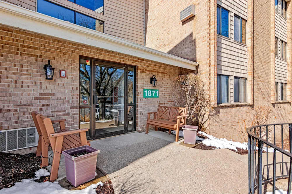 1871 Silver Bell Road #309 Eagan, MN 55122