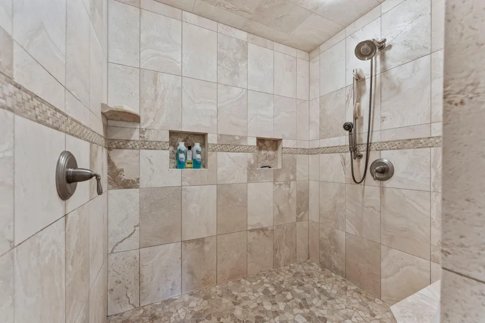 2355 Morgan Avenue Stillwater, MN 55082