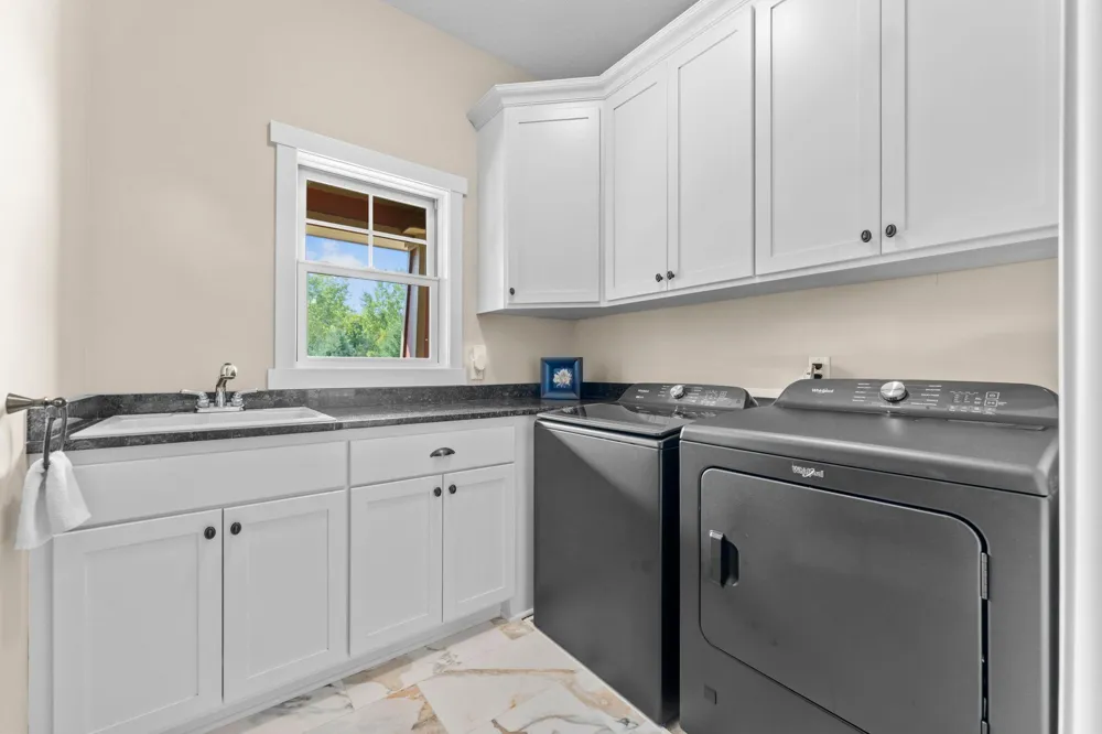 2355 Morgan Avenue Stillwater, MN 55082