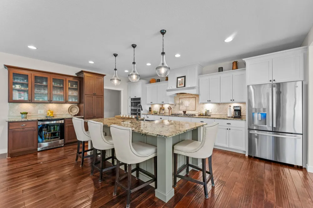 2355 Morgan Avenue Stillwater, MN 55082