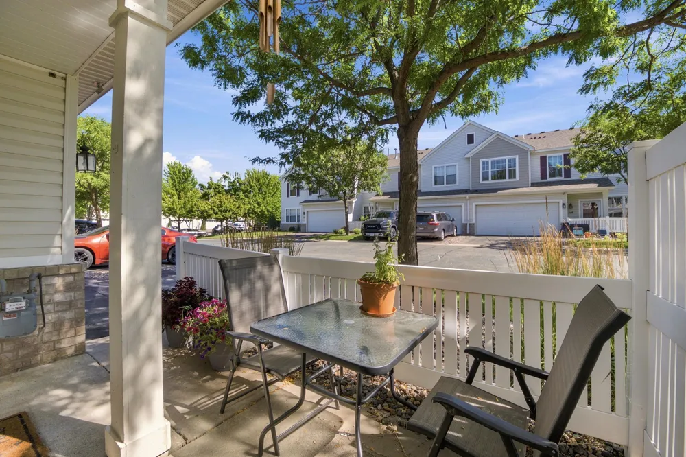 1574 Liberty Circle Shakopee, MN 55379