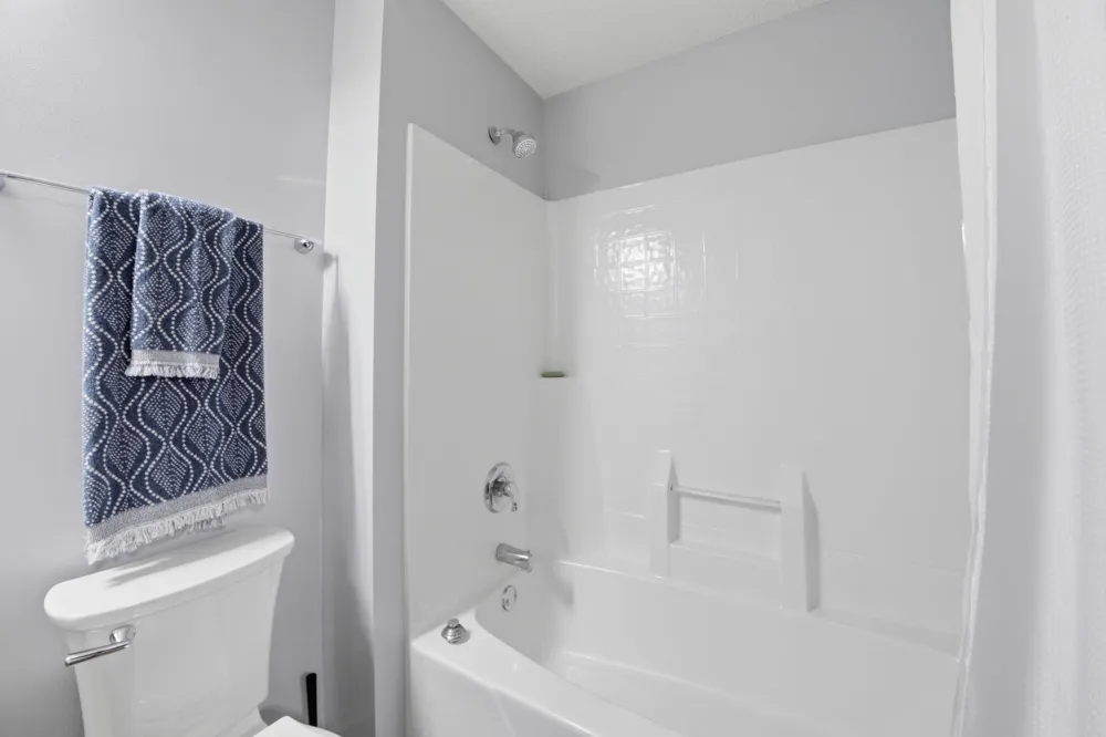 1574 Liberty Circle Shakopee, MN 55379