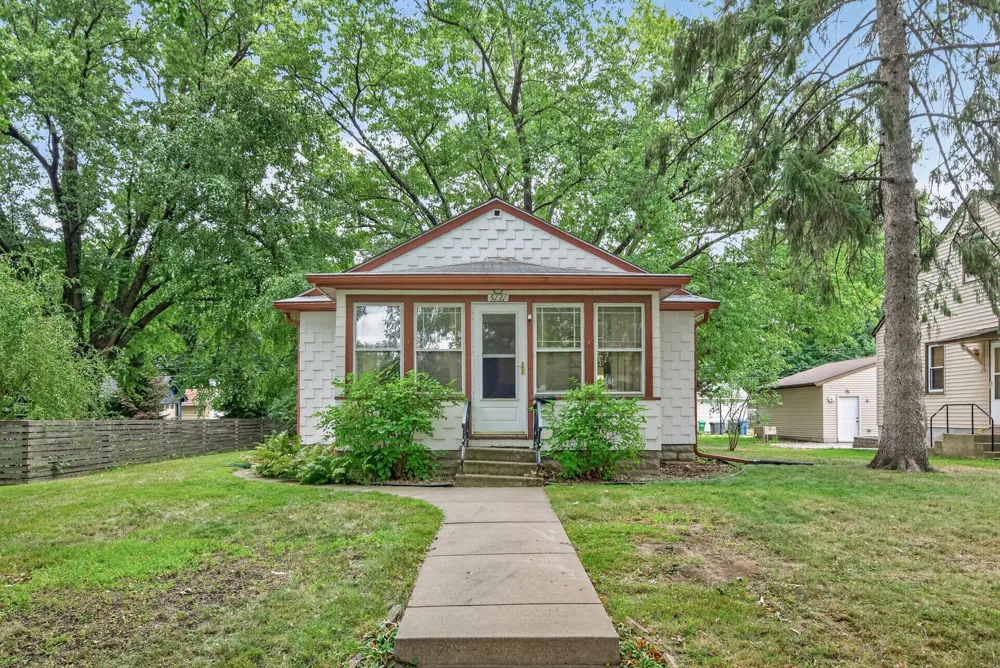 5131 37th Avenue S Minneapolis, MN 55417