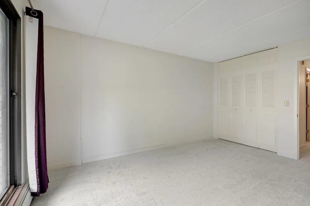 10411 Cedar Lake Road #208 Minnetonka, MN 55305