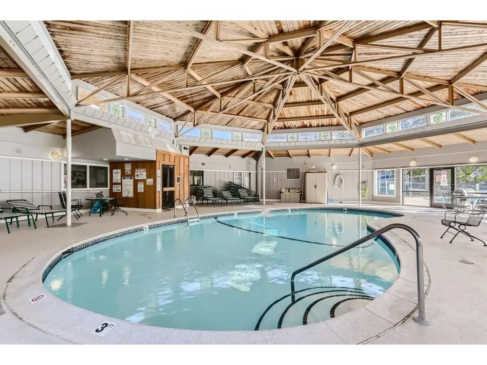 10411 Cedar Lake Road #208 Minnetonka, MN 55305