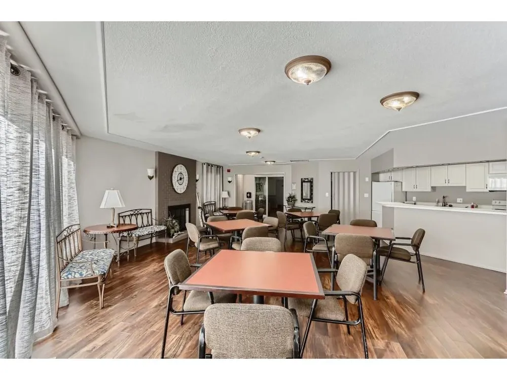 10411 Cedar Lake Road #208 Minnetonka, MN 55305