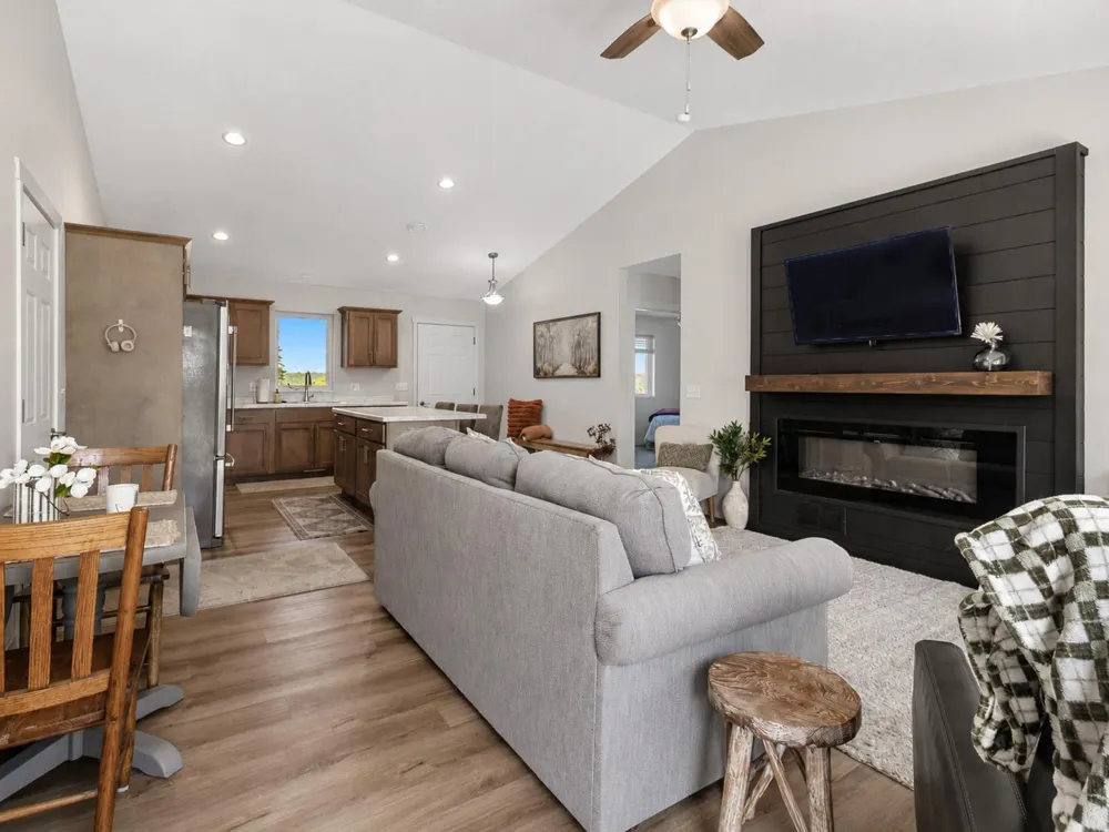 2215 Lake Avenue New Ulm, MN 56073